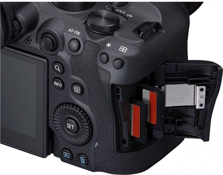Цифрова камера CANON EOS R6 Mark II body