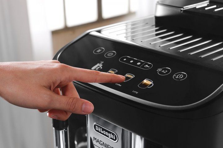Кавомашина DELONGHI Magnifica Evo ECAM290.21.B + в подарок кофе в зёрнах 1кг