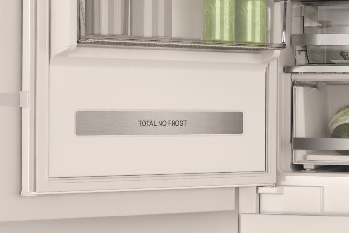 Холодильник WHIRLPOOL WHC20 T593