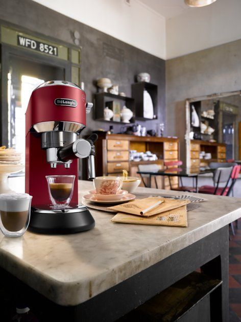 Кавомашина еспресо DELONGHI EC 685 R