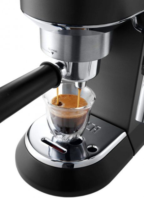 Кавомашина еспресо DELONGHI EC 685 BK