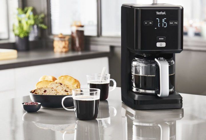 Кавоварка крапельна TEFAL Smart&light CM600810