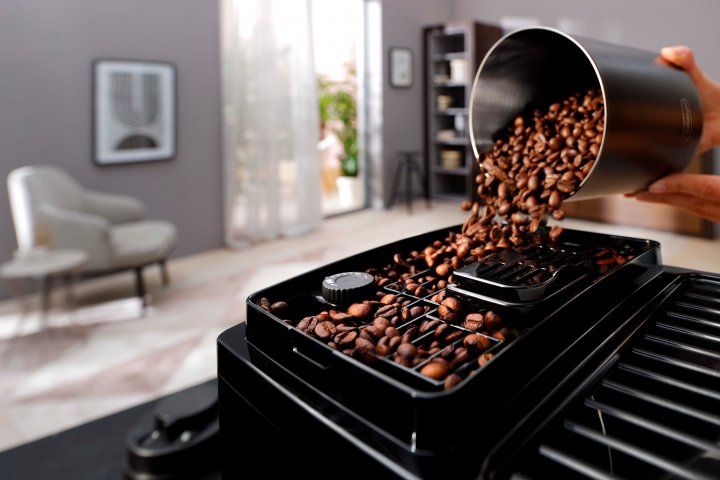 Кавомашина DELONGHI Magnifica Start ECAM220.21.B