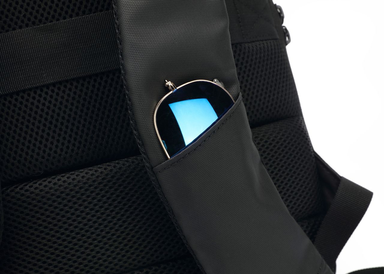 Рюкзак Yenkee 20L 15.6" Anti Theft Travel YBB 1501 (Black)