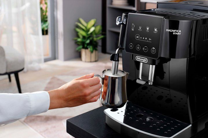 Кавомашина DELONGHI Magnifica Start ECAM220.21.B