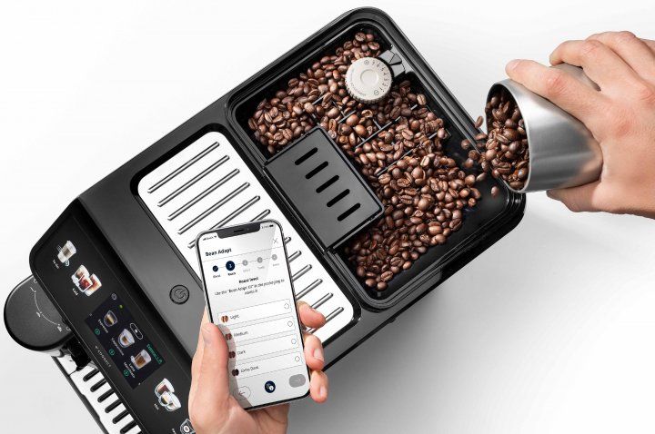 Кавомашина DELONGHI Eletta Explore ECAM450.65.G