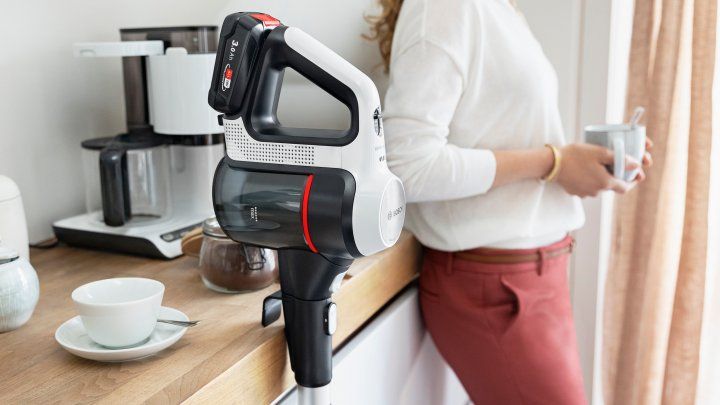 Акумуляторний пилосос BOSCH UNLIMITED 7 BBS711W