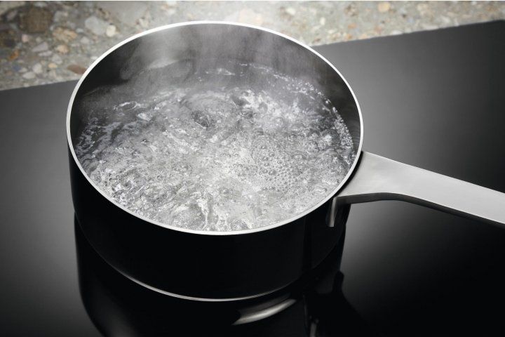 Варильна поверхня індукційна Electrolux LIR60433