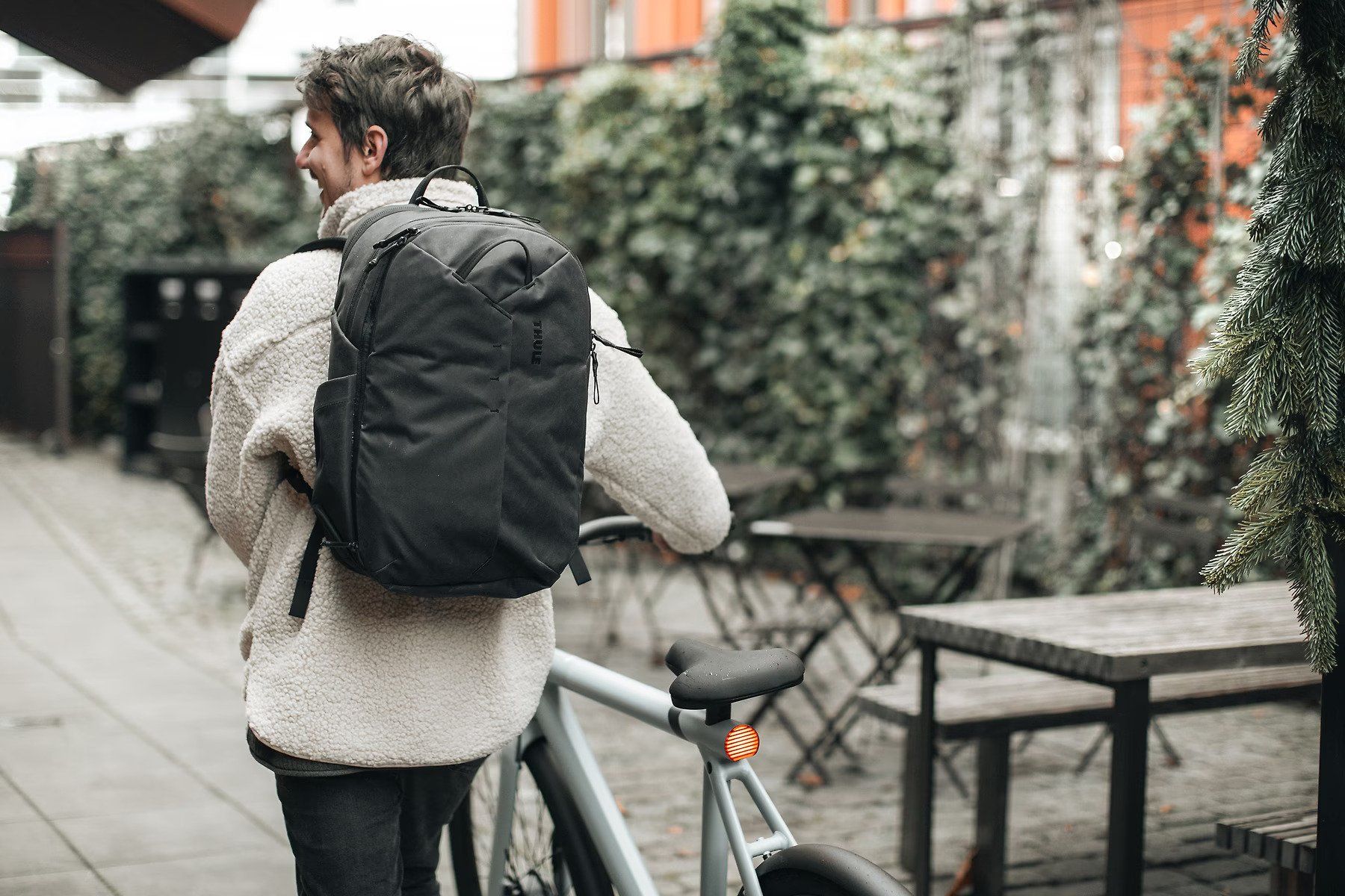 Дорожній рюкзак Thule Aion Travel Backpack 28L TATB128 Black