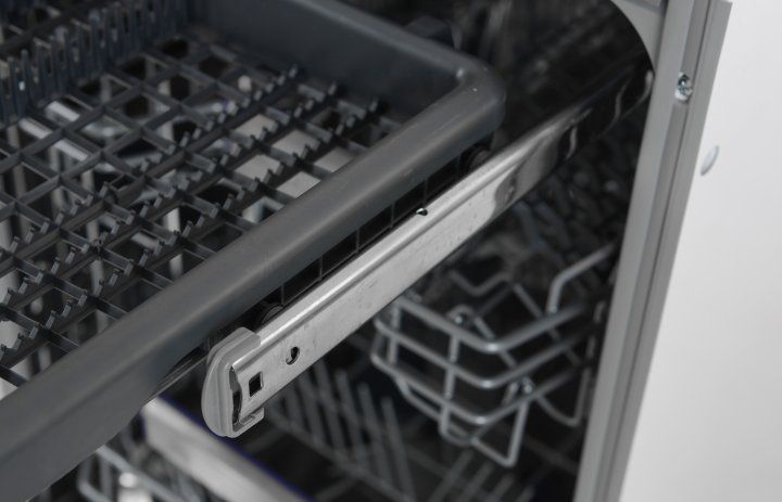 Вбудована посудомийна машина BEKO DIS28123