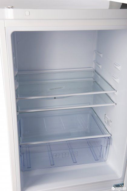 Холодильник BEKO RCSA240K20W