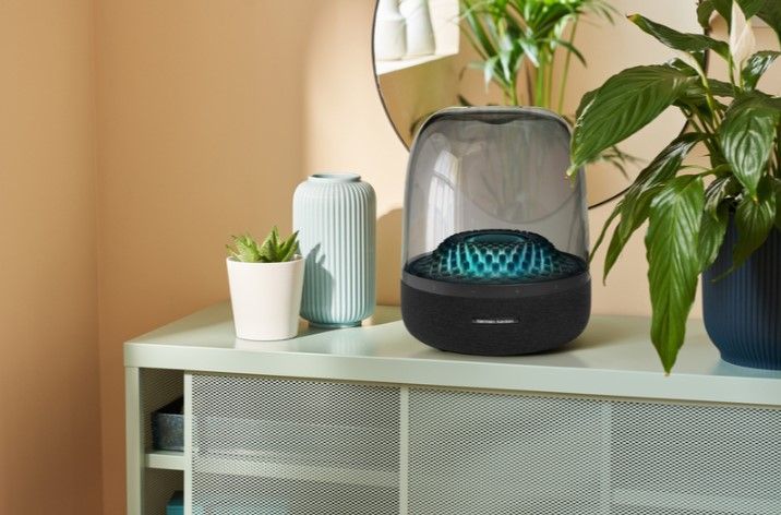 Портативна колонка Harman-Kardon Aura Studio 4 Black (HKAURAS4BLKEU)