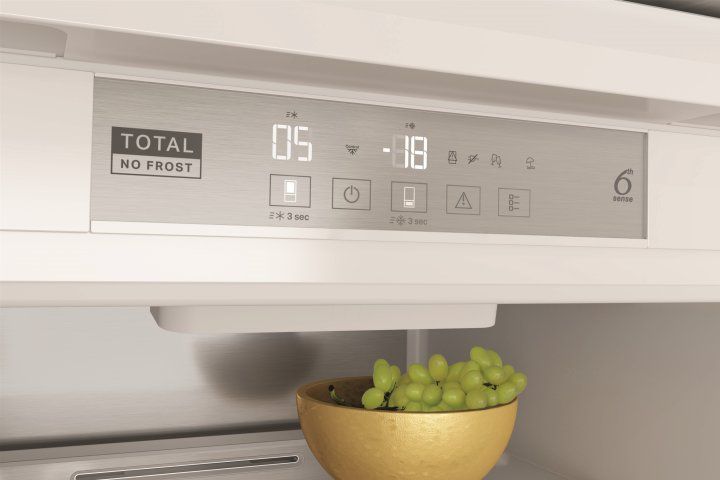 Холодильник WHIRLPOOL WHC20 T593