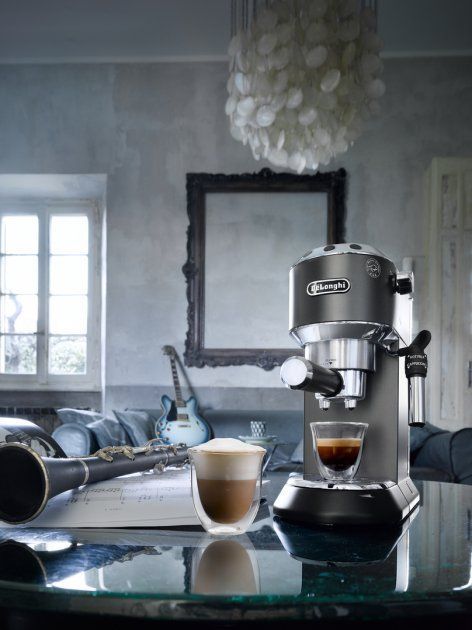 Кавомашина еспресо DELONGHI EC 685 BK