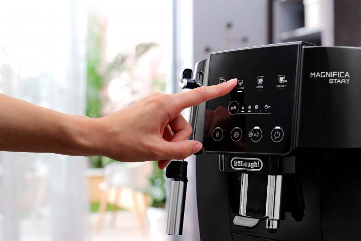 Кавомашина DELONGHI Magnifica Start ECAM220.21.B