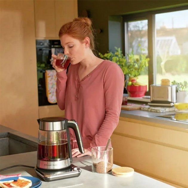Электрочайник Russell Hobbs Attentiv 26200-70 (25018016001)