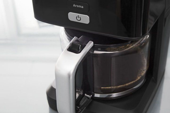 Кавоварка крапельна TEFAL Smart&light CM600810