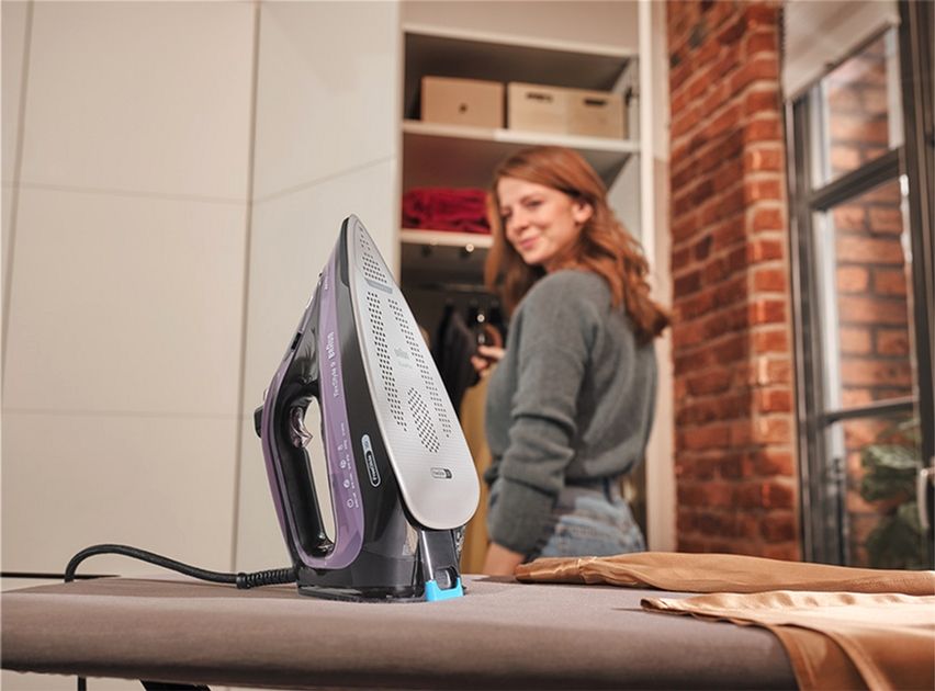 Праска BRAUN TexStyle 9 SI 9661 VI