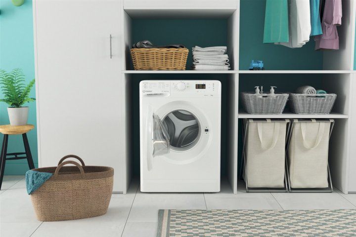 Пральна машина вузька INDESIT OMTWSA 51052 W EU