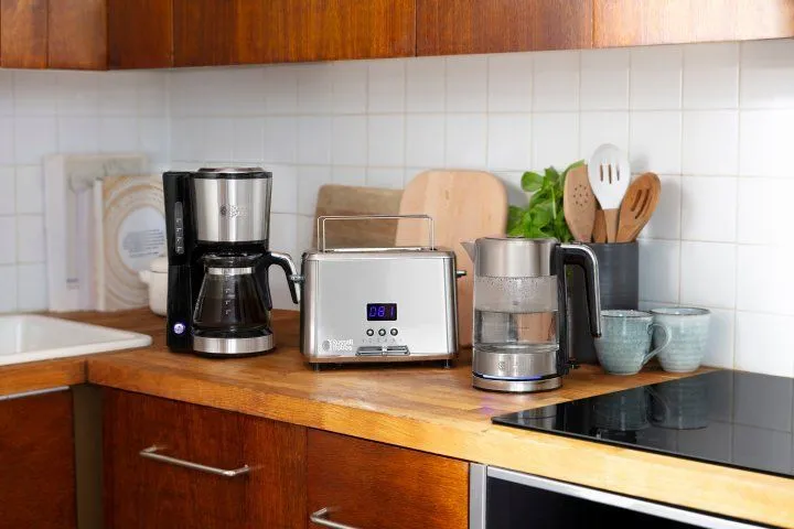 Кавоварка крапельна RUSSELL HOBBS Compact Home 24210-56