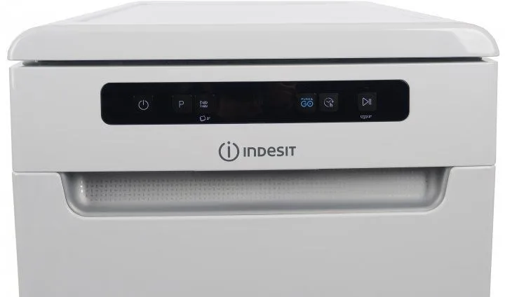 Посудомийна машина INDESIT DSFO 3T224 C
