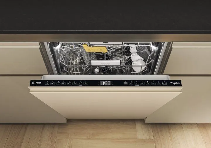 Вбудована посудомийна машина WHIRLPOOL W8I HF58 TU