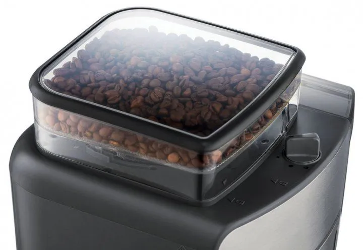Крапельна кавоварка RUSSELL HOBBS Grind and Brew 25620-56