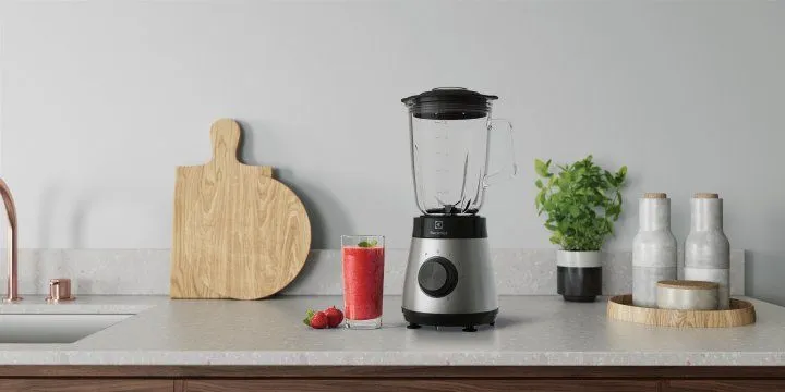 Блендер ELECTROLUX E4TB1-6ST