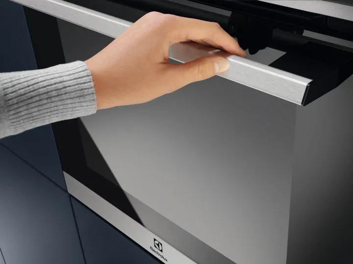 Духова шафа електрична ELECTROLUX EOF5H40BX