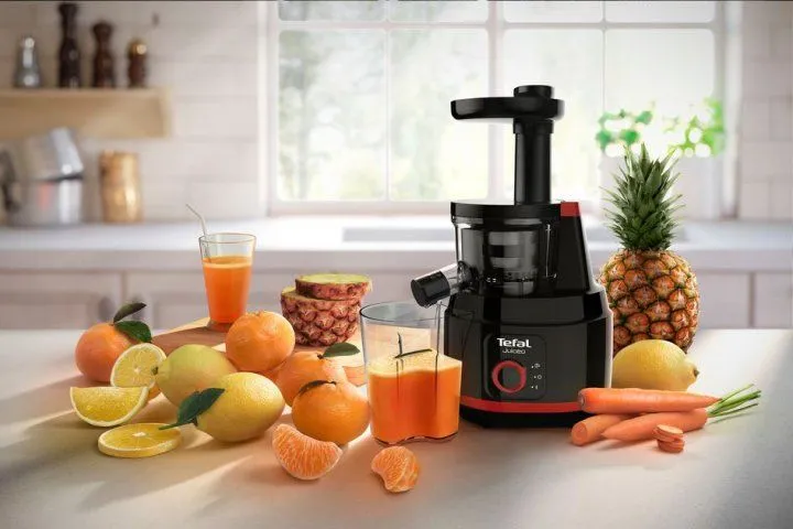Соковижималка шнекова TEFAL JUICEO ZC150838