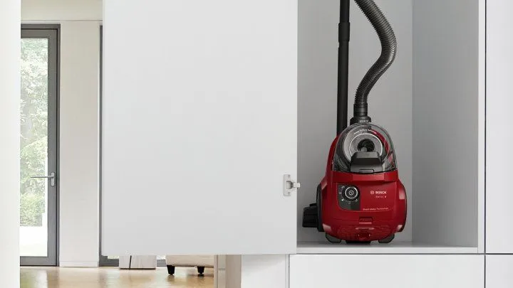 Пилосос без мішка BOSCH BGC21X350