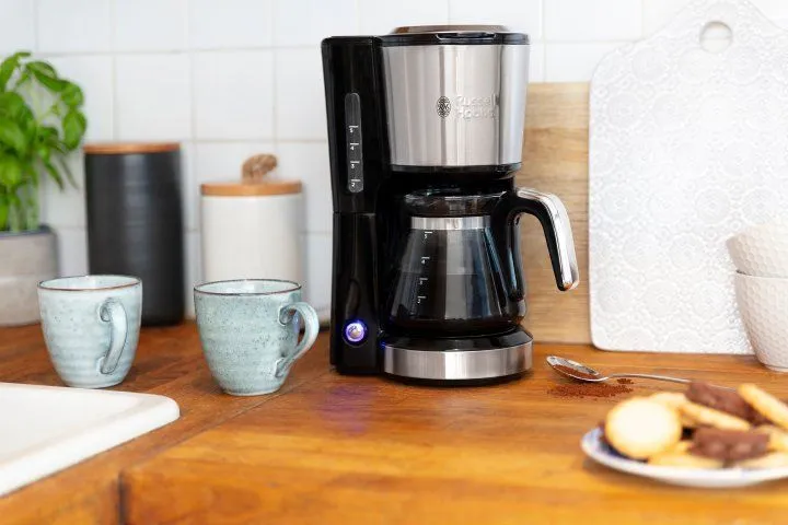 Кавоварка крапельна RUSSELL HOBBS Compact Home 24210-56