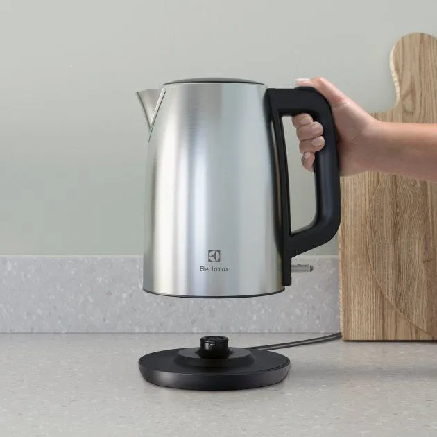 Електрочайник Electrolux E3K1-3ST