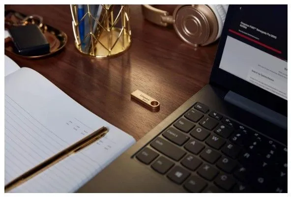 Flash Drive Kingston DT SE9 G3 512B USB 3.2 Gold (DTSE9G3/512GB)