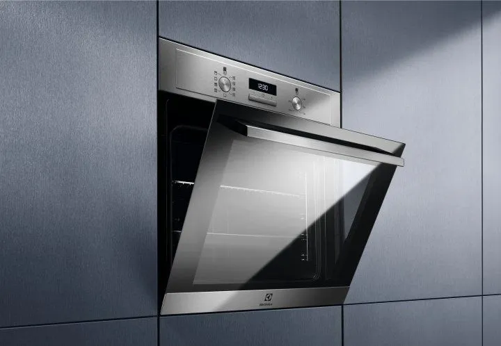 Духова шафа електрична ELECTROLUX EOF3H40BX