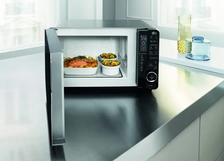 Мікрохвильова піч WHIRLPOOL MWF 421 SL