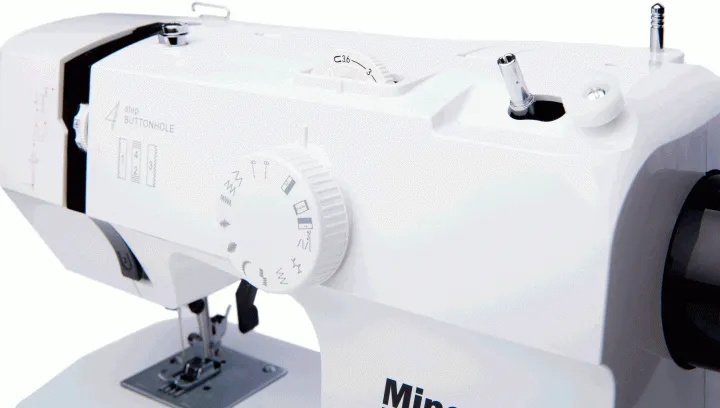 Швейна машина Minerva Max 30
