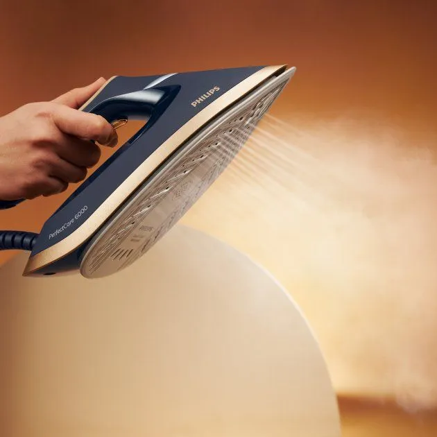 Праска з парогенератором Philips PerfectCare 6000 Серії PSG6066/20