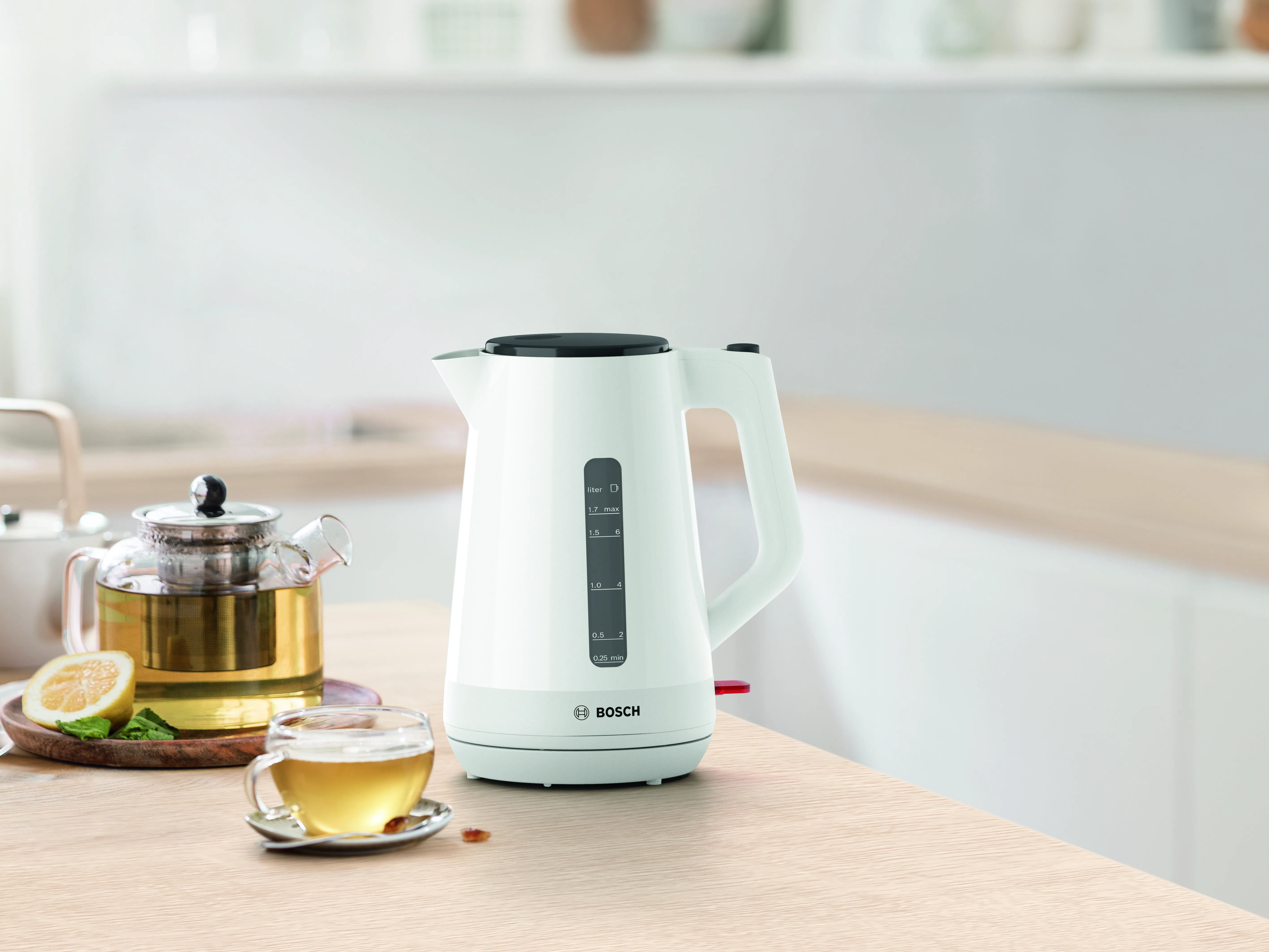 Чайник Bosch MyMoment TWK1M121