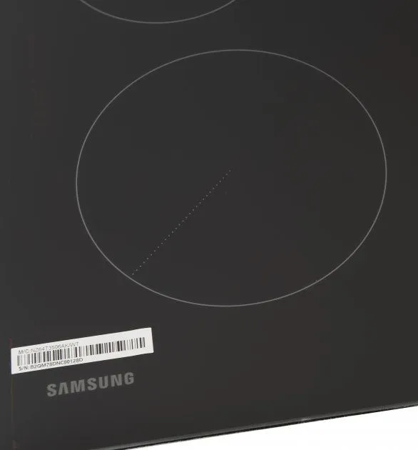 Варильна поверхня електрична SAMSUNG NZ64T3506AK/WT