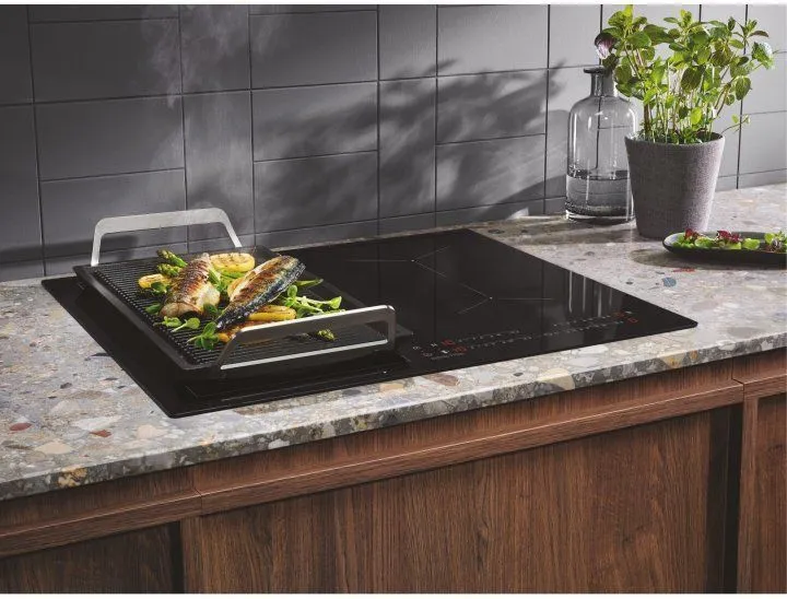 Варильна поверхня електрична Electrolux KIV634I