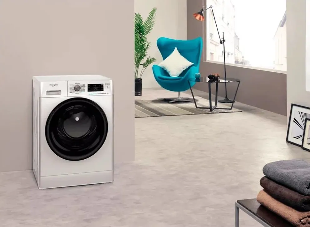 Whirlpool Пральна машина Whirlpool фронтальна FFB8248BVUA