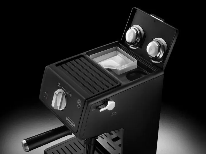 Кавоварка рожкова DELONGHI ECP31.21.BK