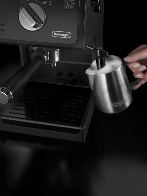 Кавоварка рожкова DELONGHI ECP31.21.BK