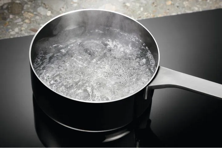 Варильна поверхня електрична Electrolux EIV84550