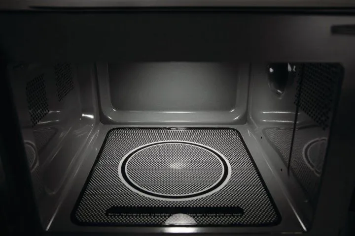 Мікрохвильова піч Gorenje MO20S4BC
